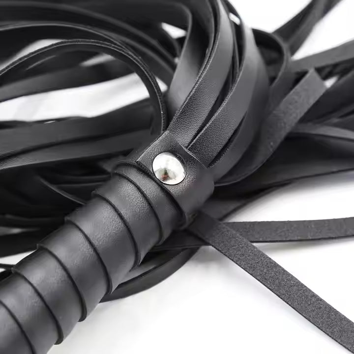 BDSM Flogger – Unleash Sensual Power & Erotic Submission