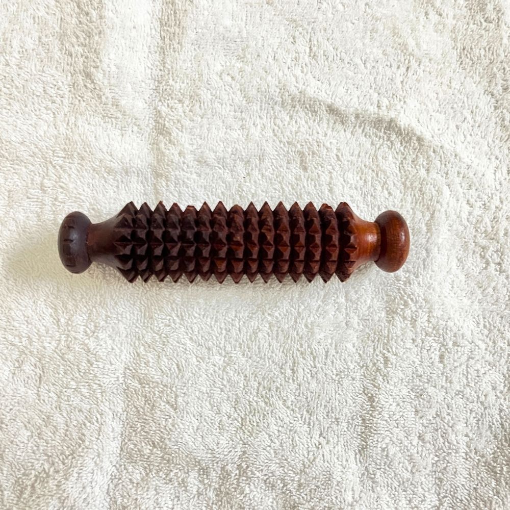 Wooden Flower Cut Massage Roller Set – For Full Body Acupressure & Relaxation