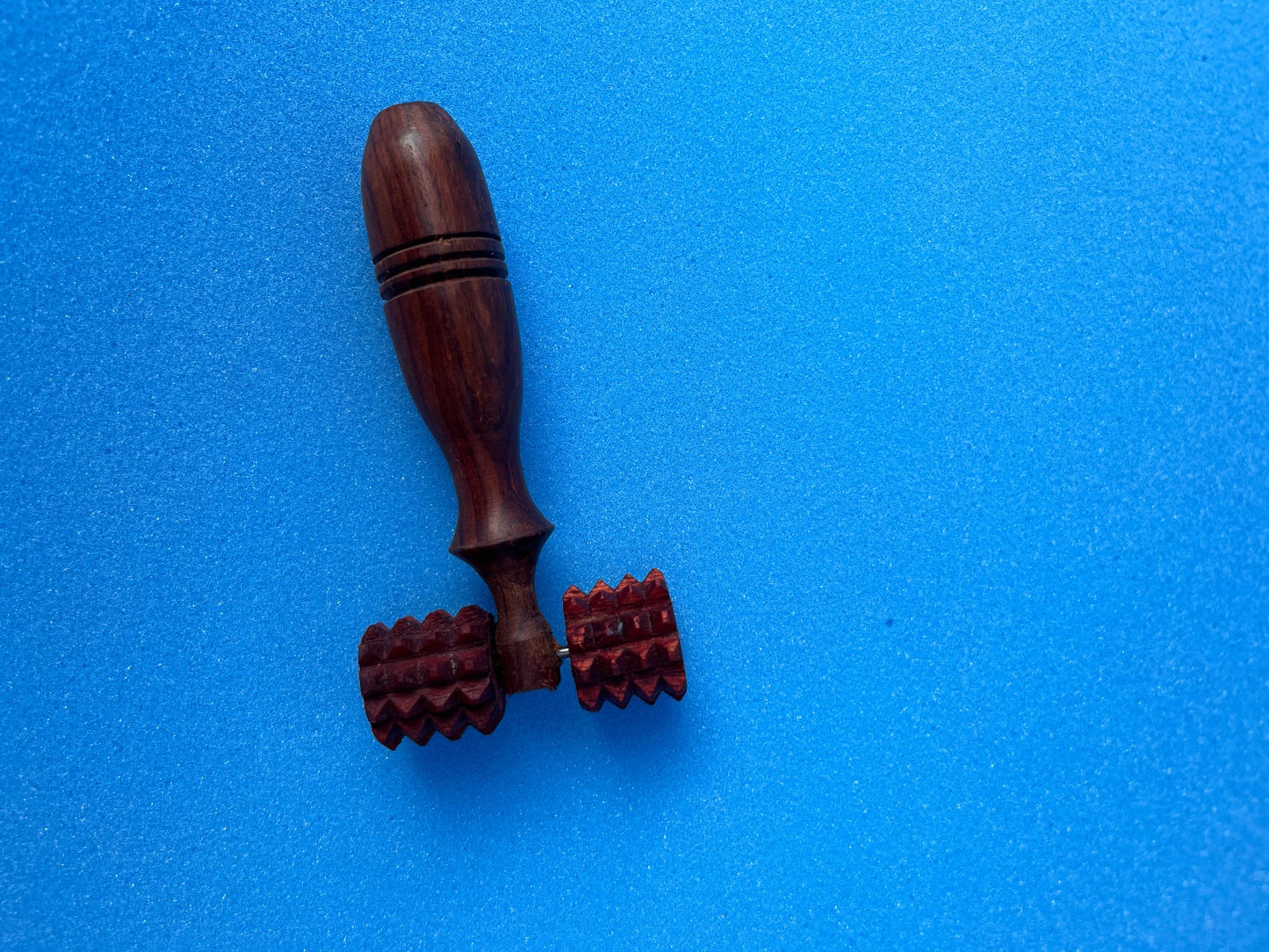Wooden Spikes Acupressure Massager with Two Balls (Small Size)