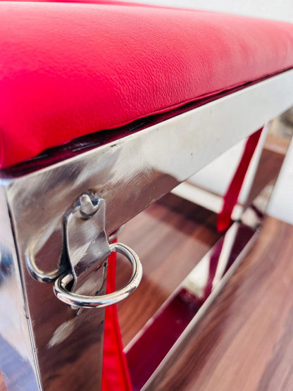 Luvottica Queening Stool for Better Positioning
